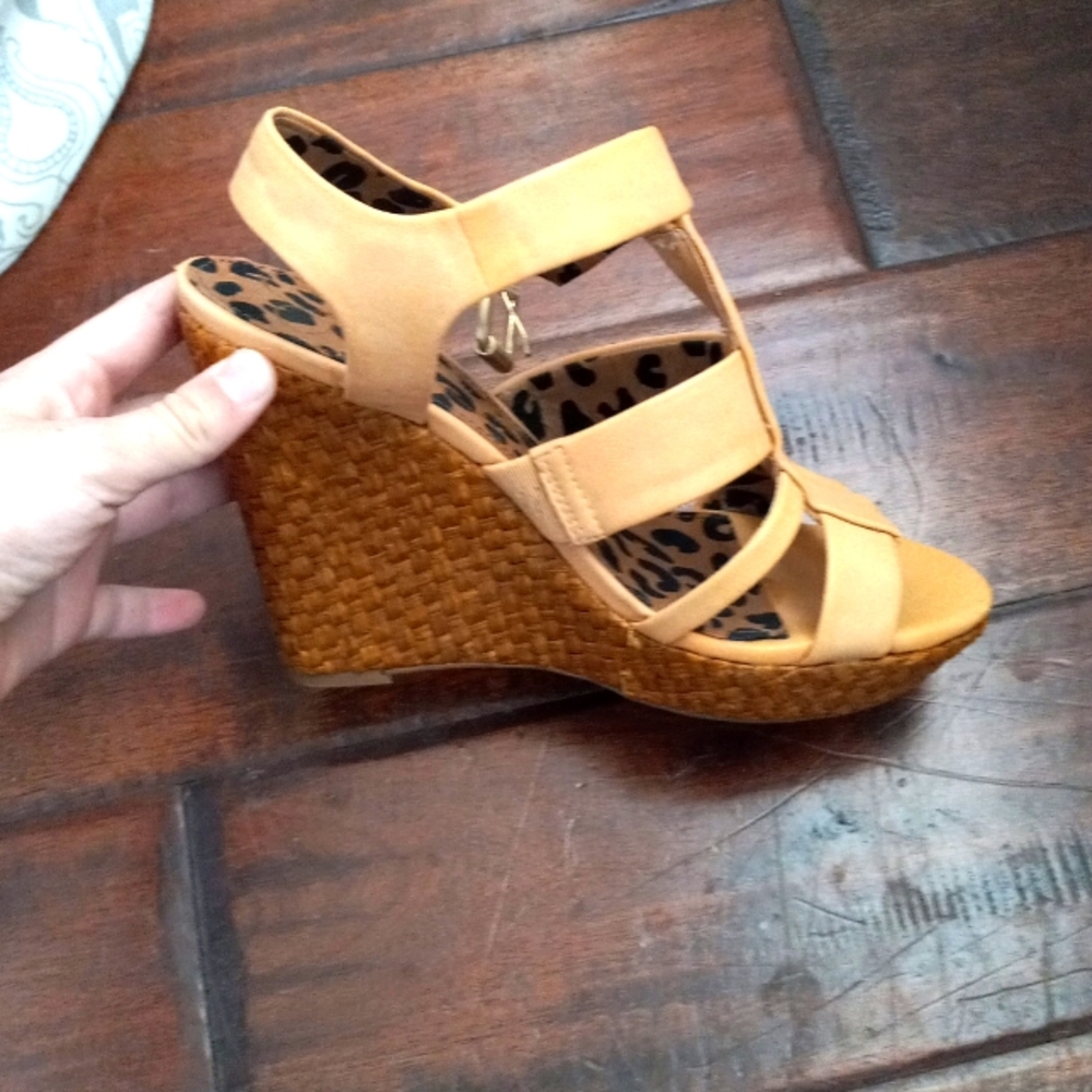 Jessica Simpson cheetah print wedges